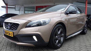 Volvo V40 Cc CROSS COUNTRY1.6 T4 automaat 180PK NW DISTRIBUTIE