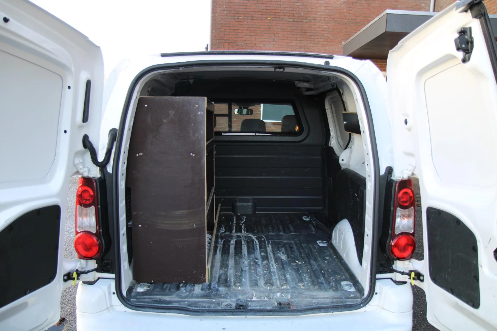 Hoofdafbeelding Peugeot Partner