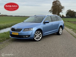 Skoda Octavia Combi 1.4 TSI Greentech DSG Pano Adaptive Navi PDC Automaat!