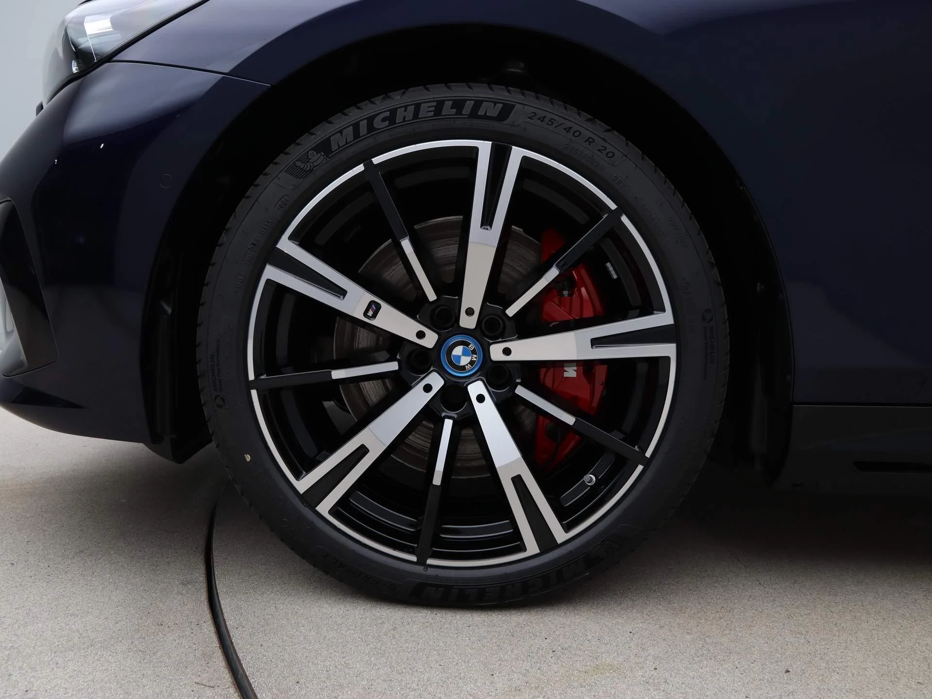 Hoofdafbeelding BMW i5