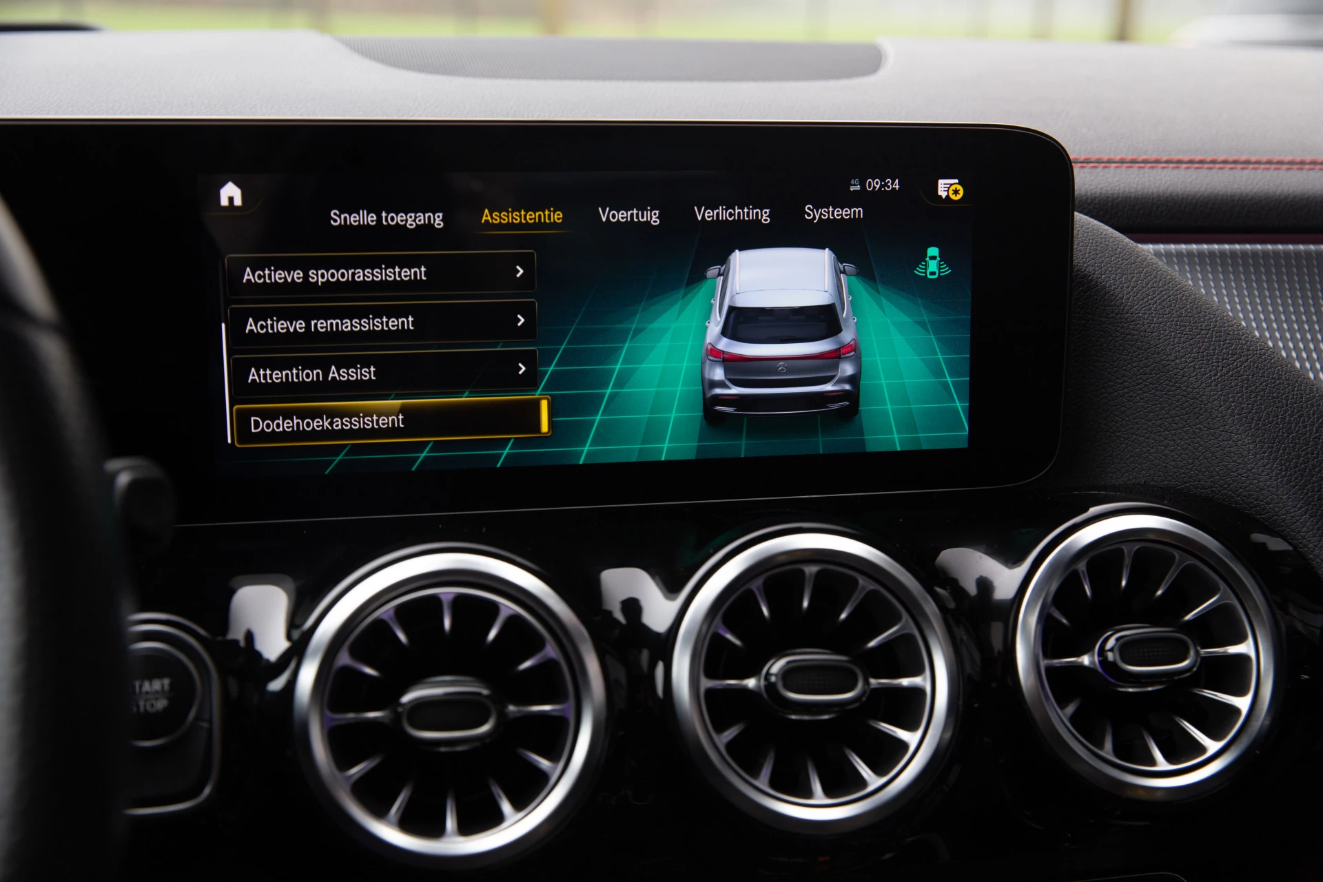 Hoofdafbeelding Mercedes-Benz EQA