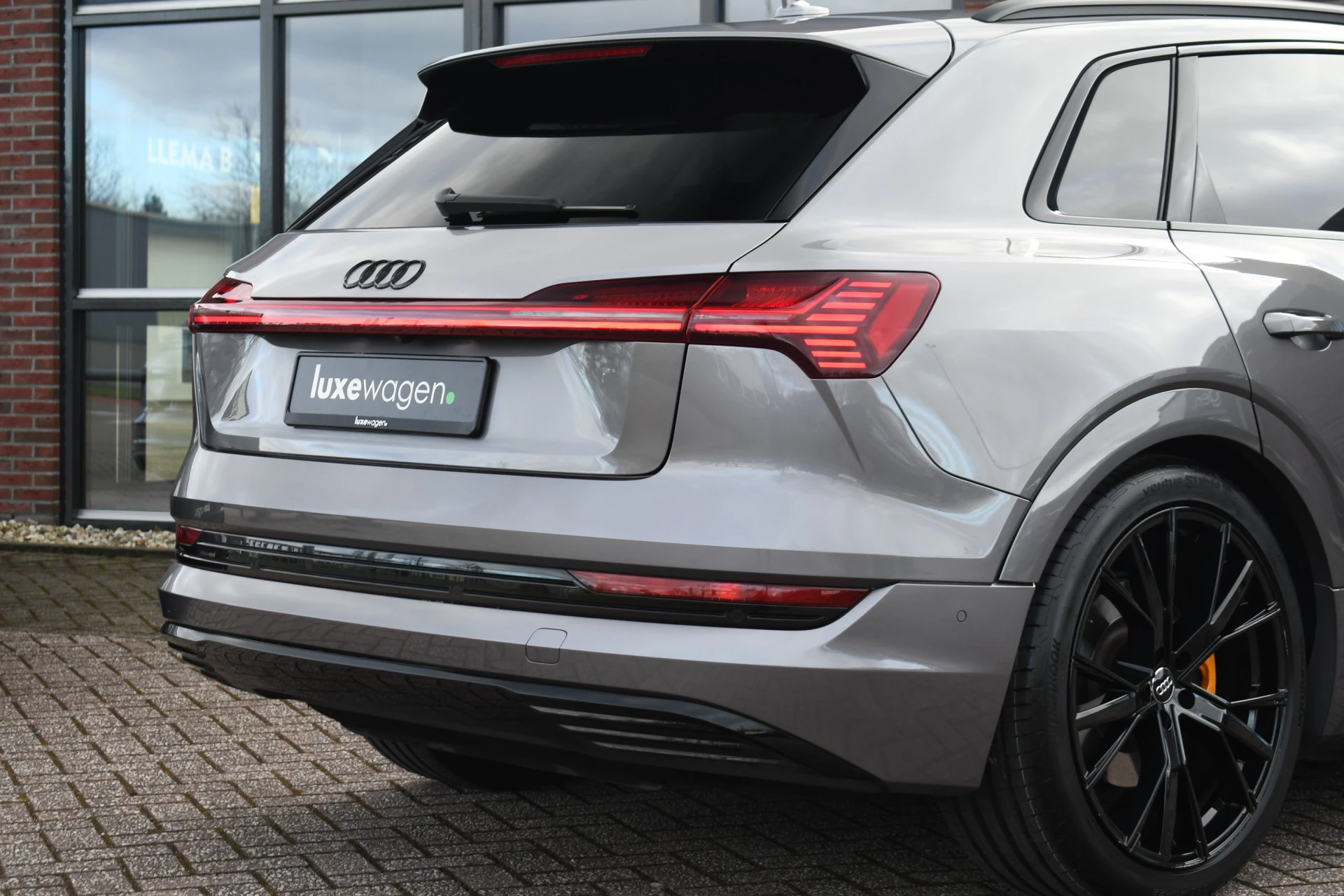 Hoofdafbeelding Audi e-tron