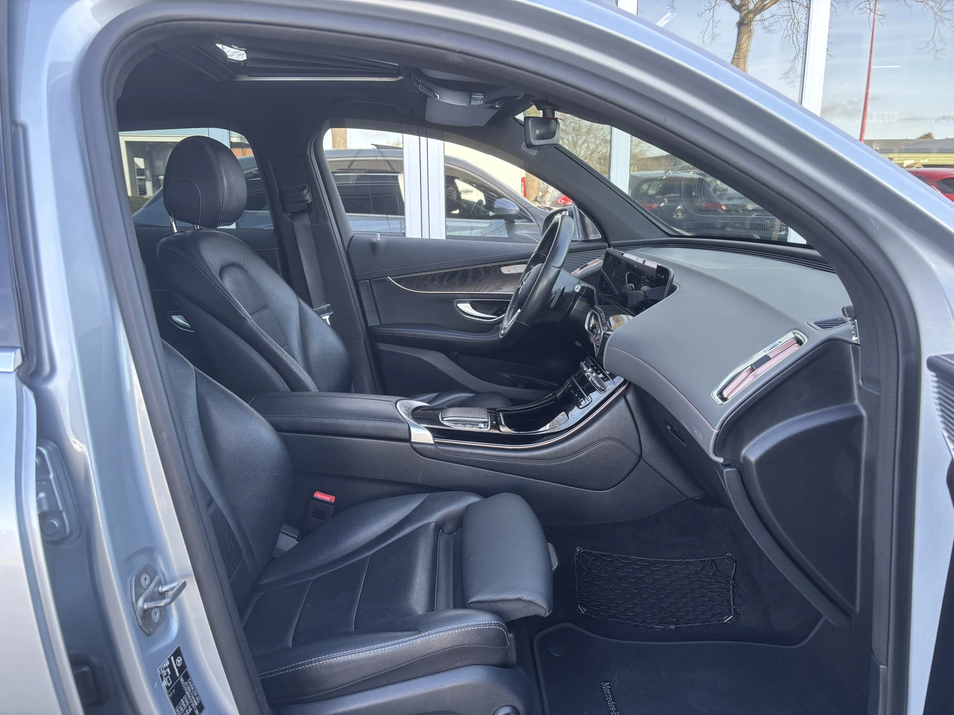 Hoofdafbeelding Mercedes-Benz EQC