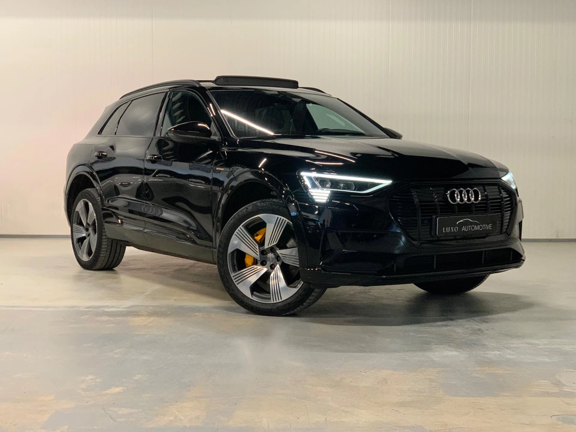 Hoofdafbeelding Audi e-tron