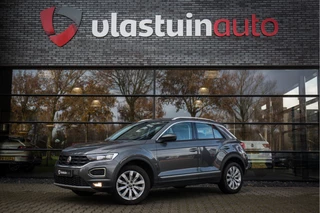 Hoofdafbeelding Volkswagen T-Roc Volkswagen T-Roc 1.5 TSI Sport , Adap. cruise, Virtual cockpit,