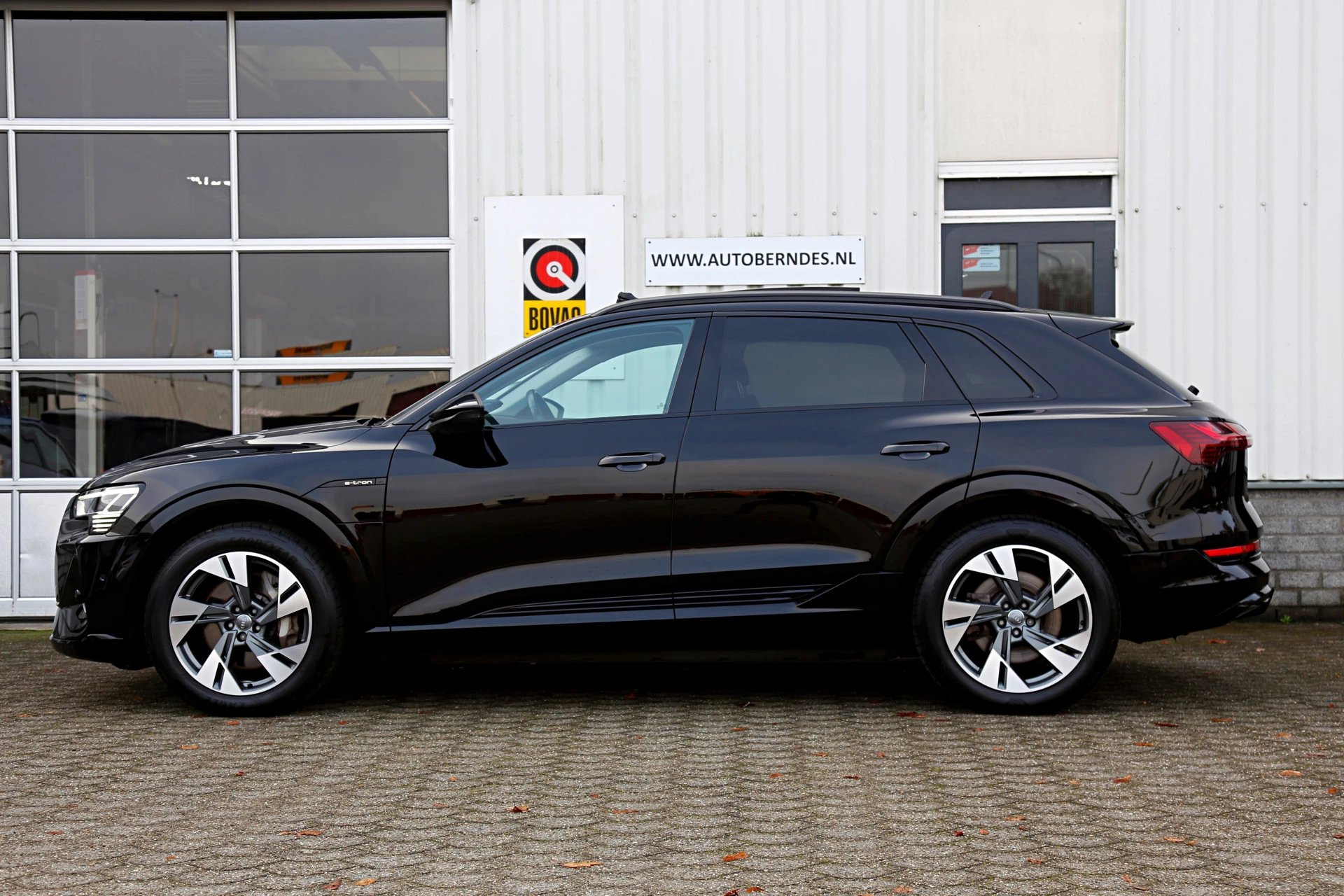 Hoofdafbeelding Audi e-tron