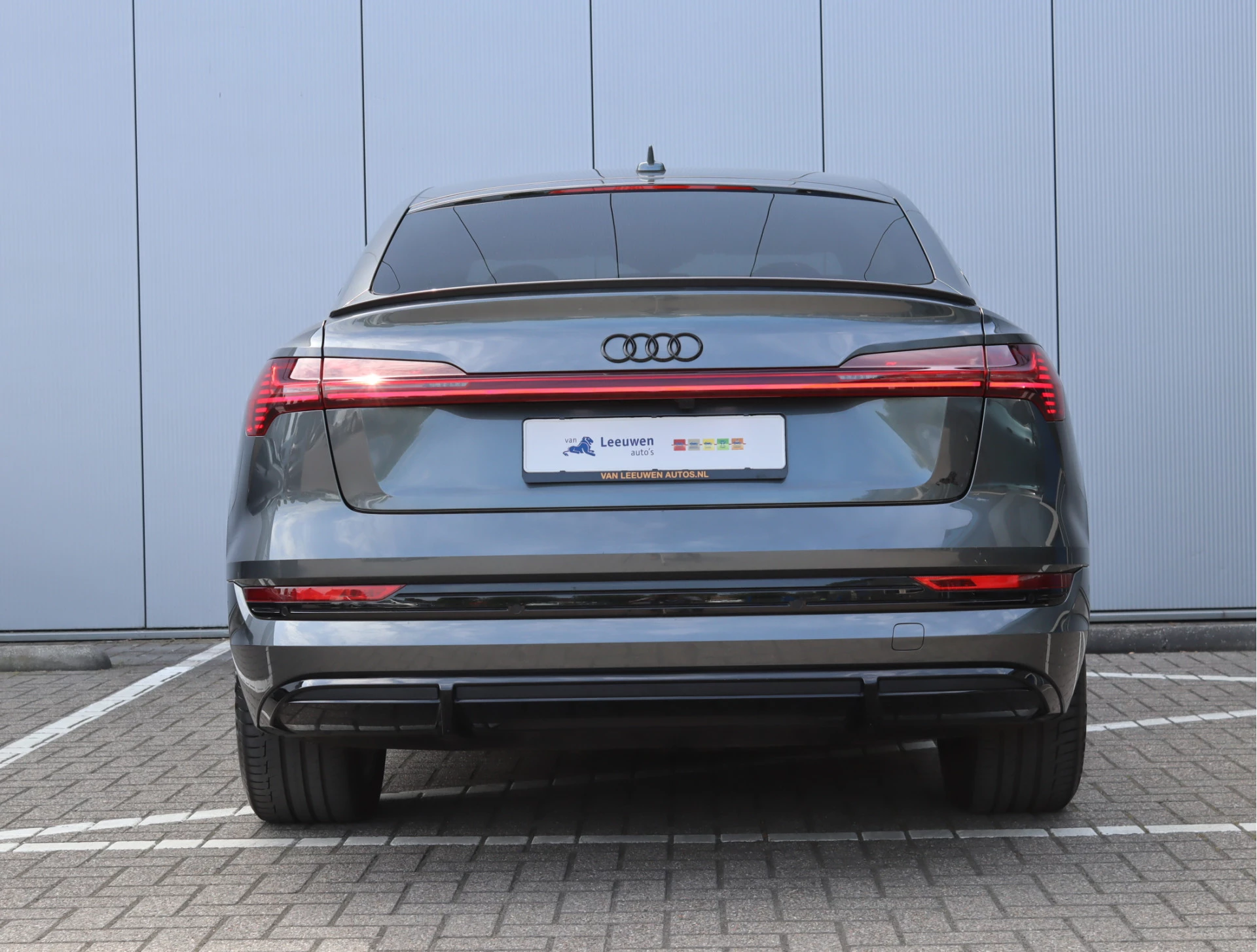 Hoofdafbeelding Audi e-tron