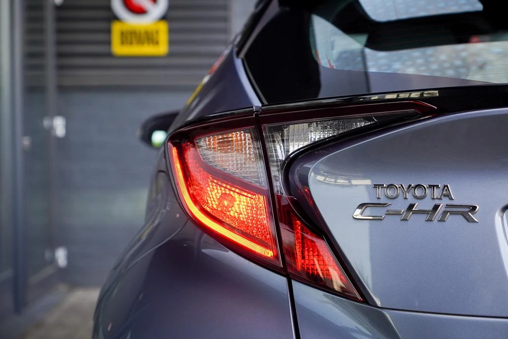 Hoofdafbeelding Toyota C-HR