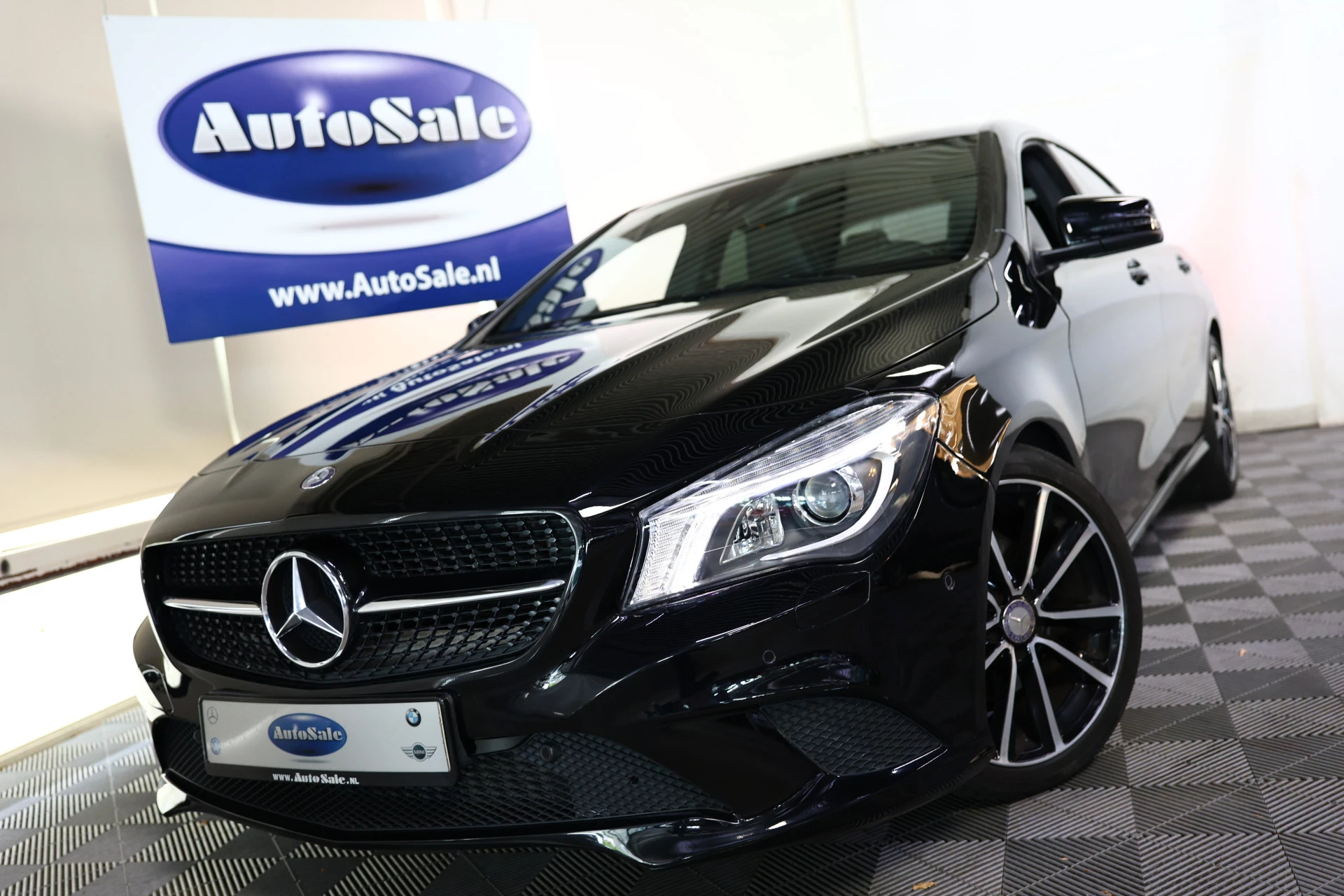 Hoofdafbeelding Mercedes-Benz CLA