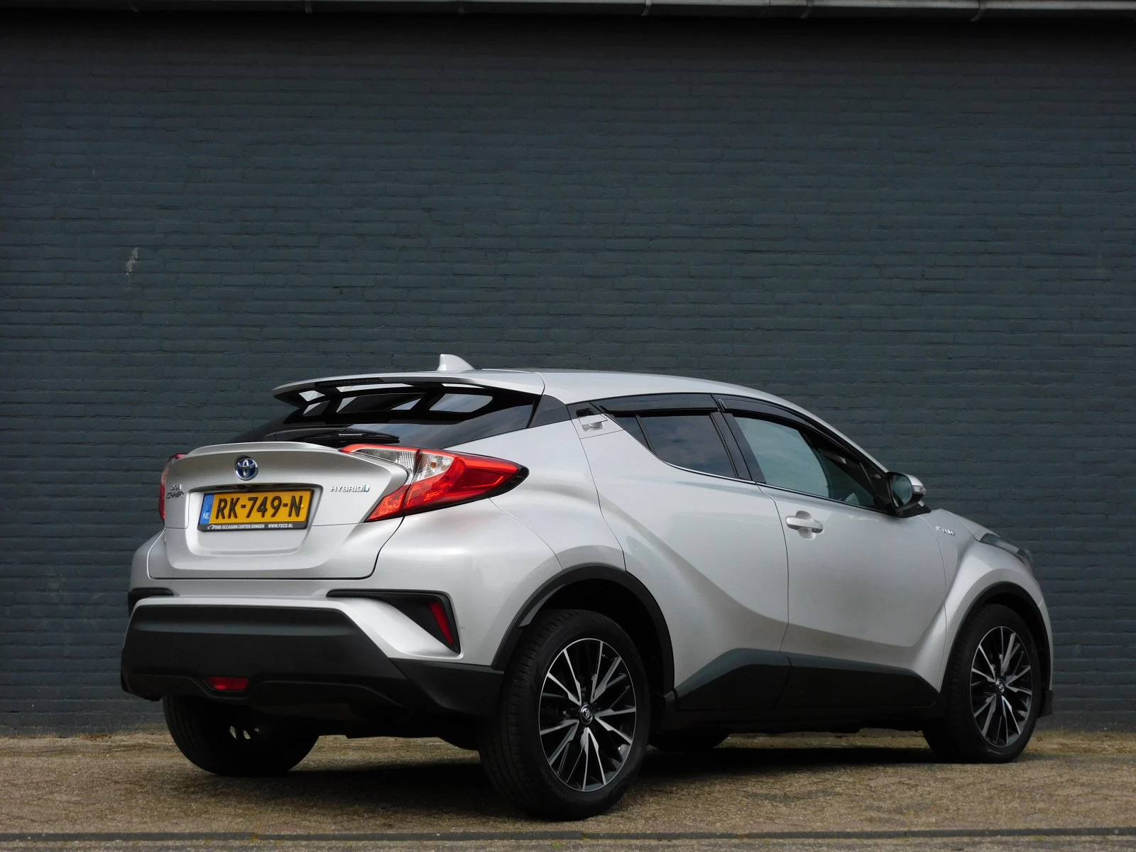 Hoofdafbeelding Toyota C-HR