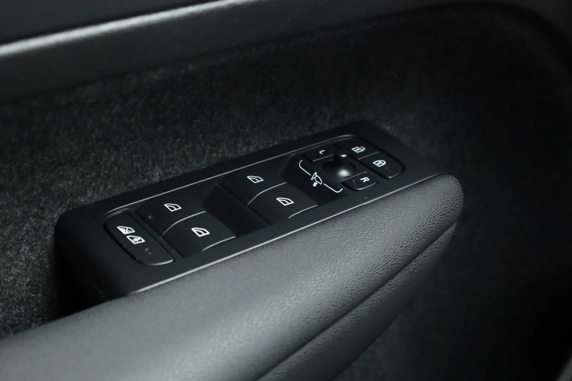 Hoofdafbeelding Volvo C40