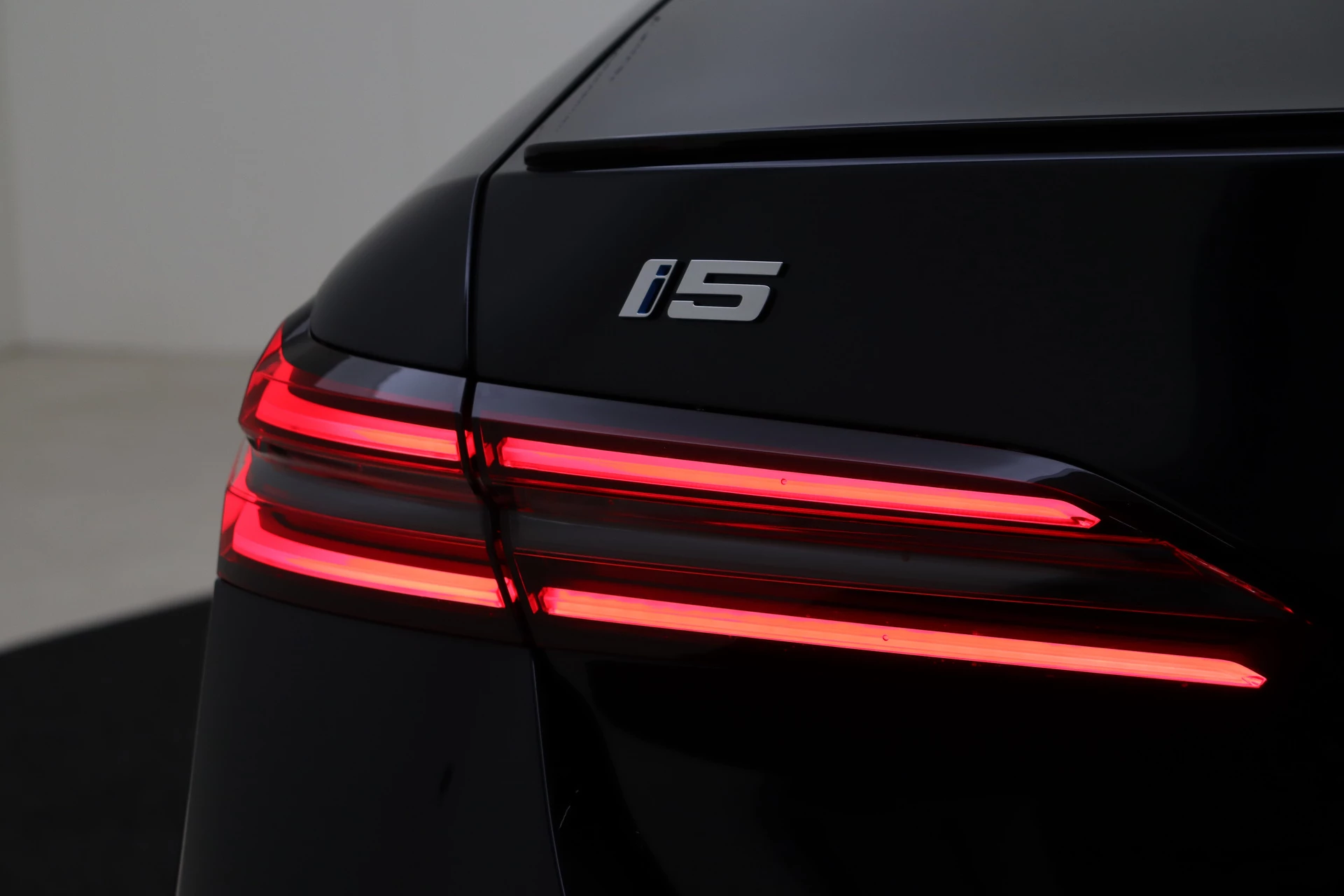 Hoofdafbeelding BMW i5