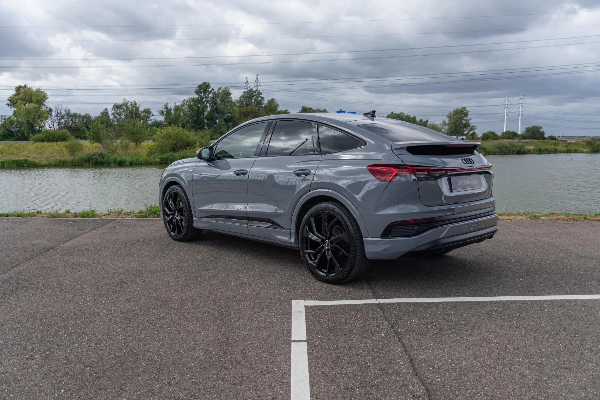 Hoofdafbeelding Audi Q4 e-tron