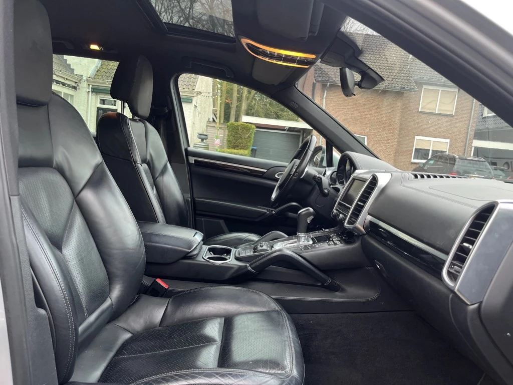 Hoofdafbeelding Porsche Cayenne
