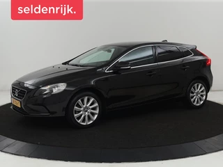 Hoofdafbeelding Volvo V40 Volvo V40 2.0 T3 Momentum | Origineel NL | Stoelverwarming |  Navigatie | Bluetooth | Climate control | Parkeerhulp | Cruise control
