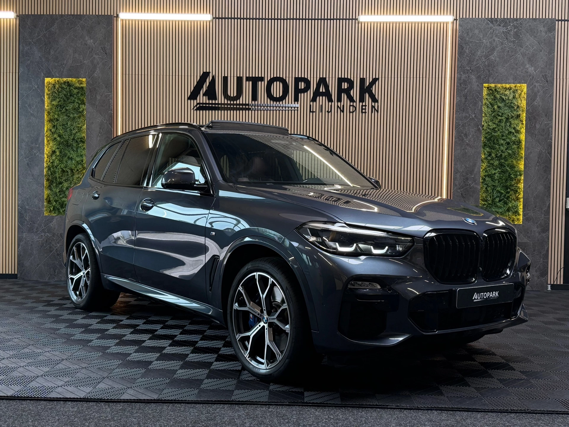 Hoofdafbeelding BMW X5