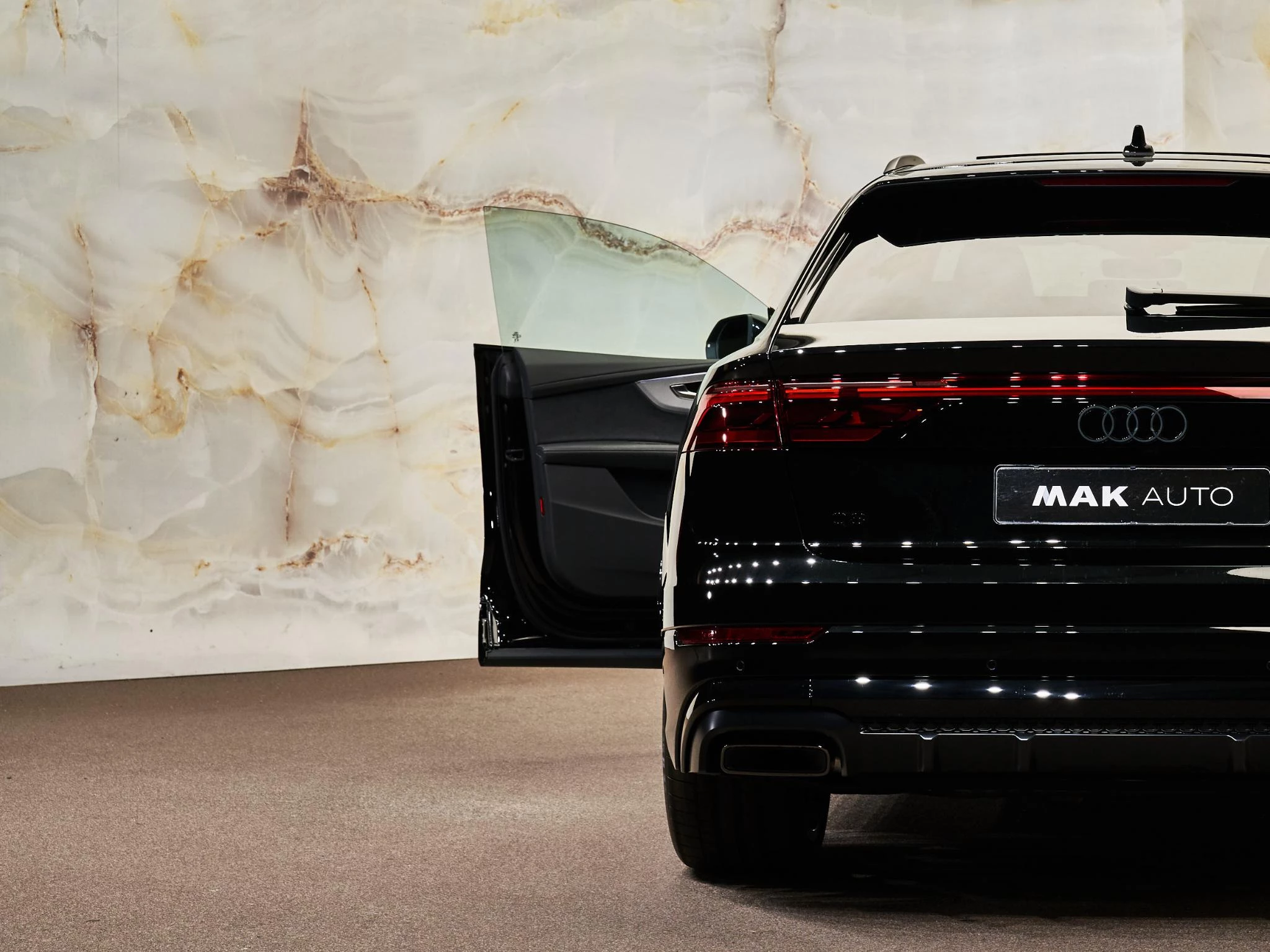 Hoofdafbeelding Audi Q8