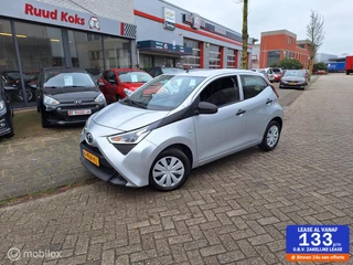 Hoofdafbeelding Toyota Aygo TOYOTA AYGO 1.0 VVT-i x-FUN