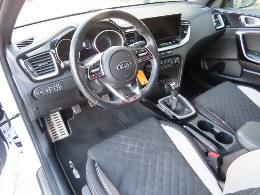 Hoofdafbeelding Kia Ceed