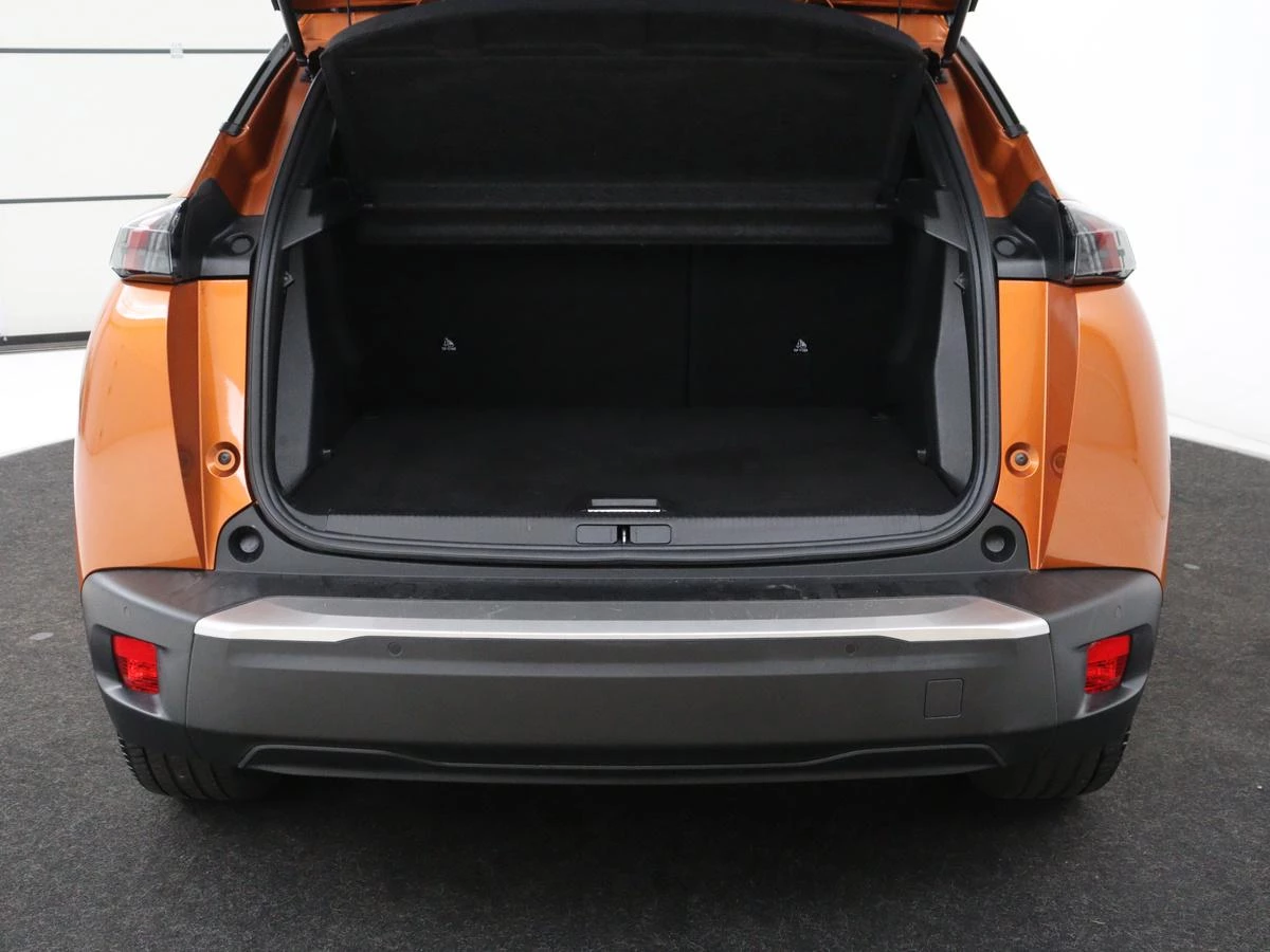 Hoofdafbeelding Peugeot e-2008