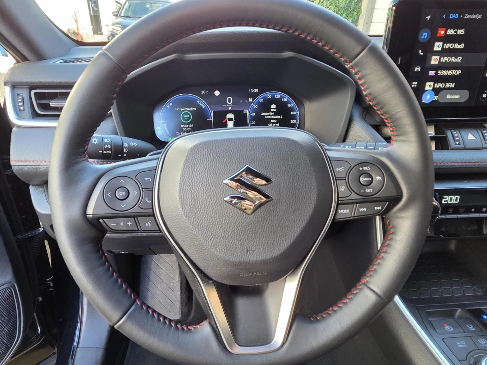 Hoofdafbeelding Suzuki Across