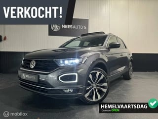 Hoofdafbeelding Volkswagen T-Roc Volkswagen T-Roc 1.5 TSI Sport Business R-Line|Pano|Virtual|