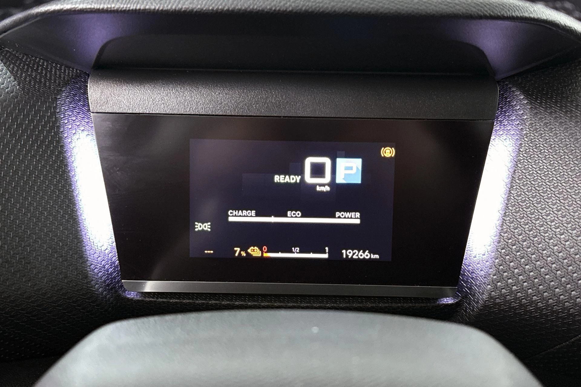 Hoofdafbeelding Citroën ë-C4 X