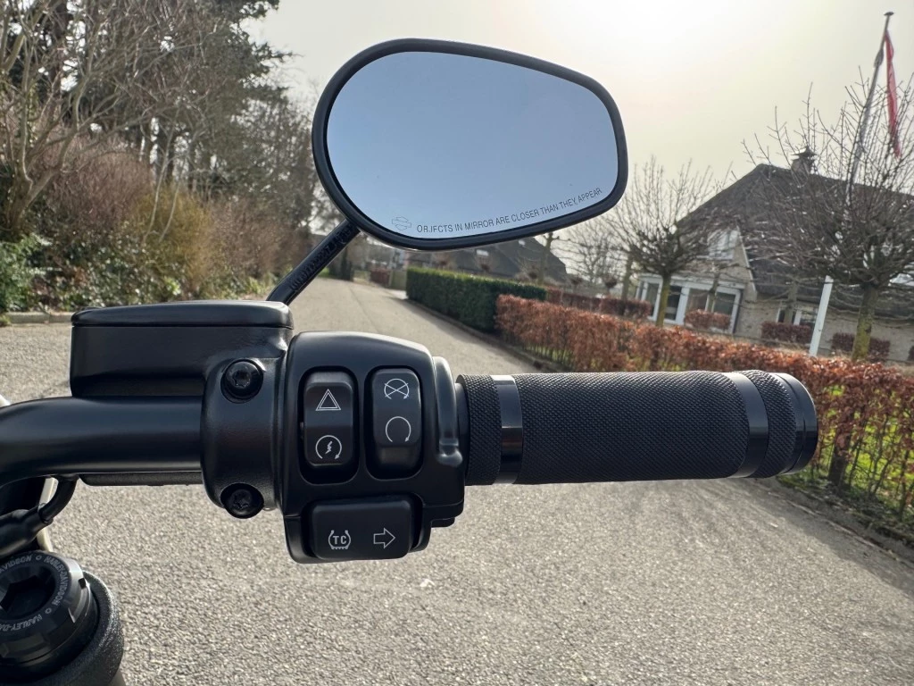 Hoofdafbeelding Harley-Davidson Low Rider