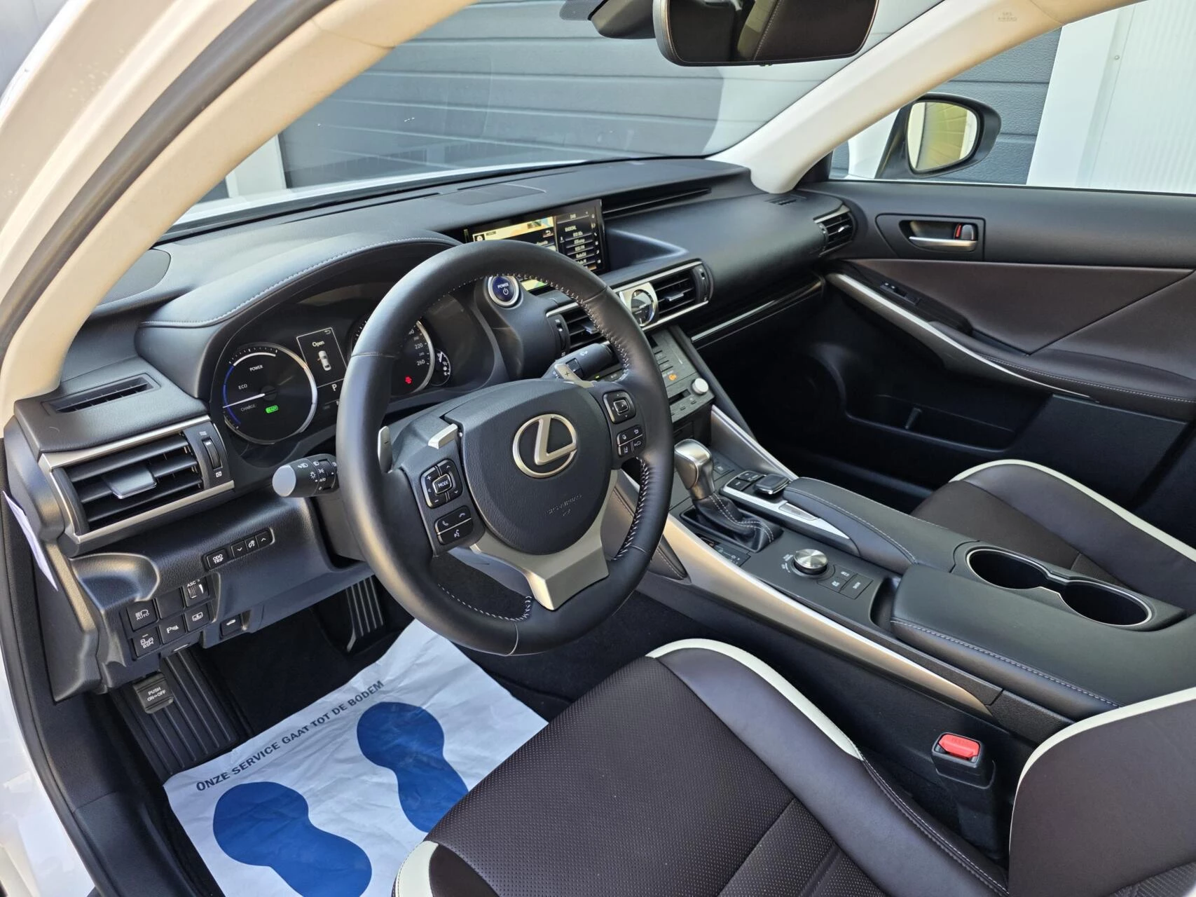 Hoofdafbeelding Lexus IS