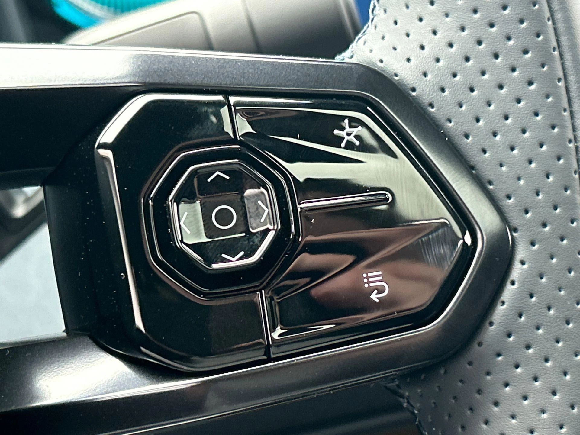 Hoofdafbeelding Lynk & Co 08