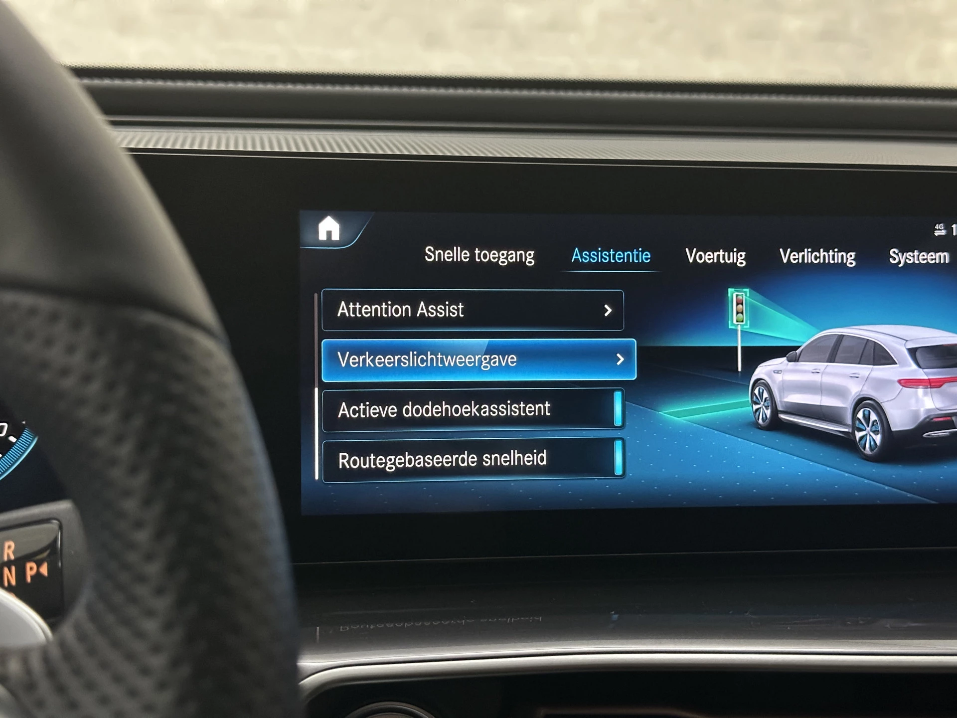 Hoofdafbeelding Mercedes-Benz EQC