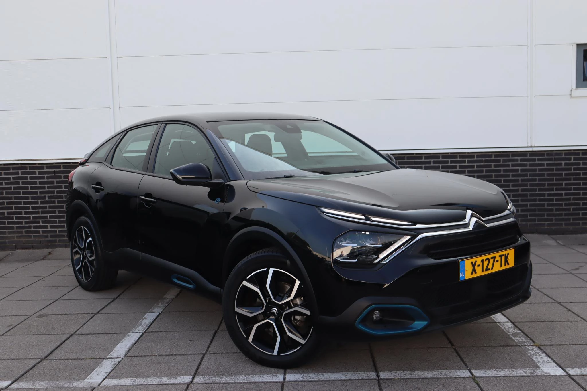 Hoofdafbeelding Citroën ë-C4