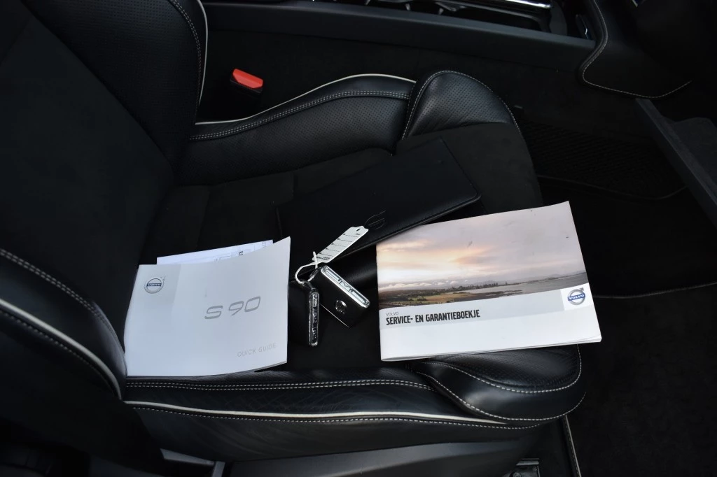 Hoofdafbeelding Volvo S90