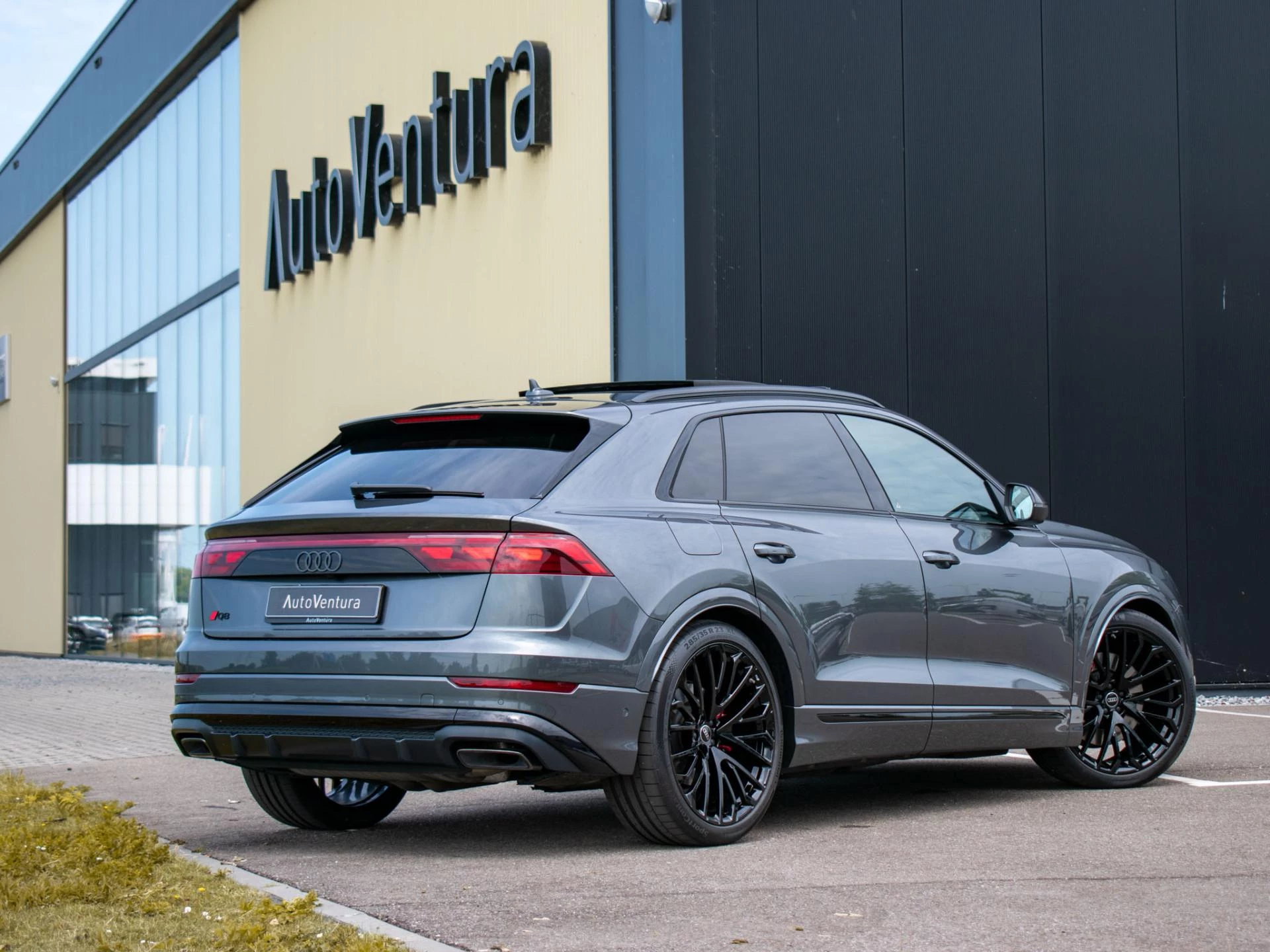 Hoofdafbeelding Audi Q8