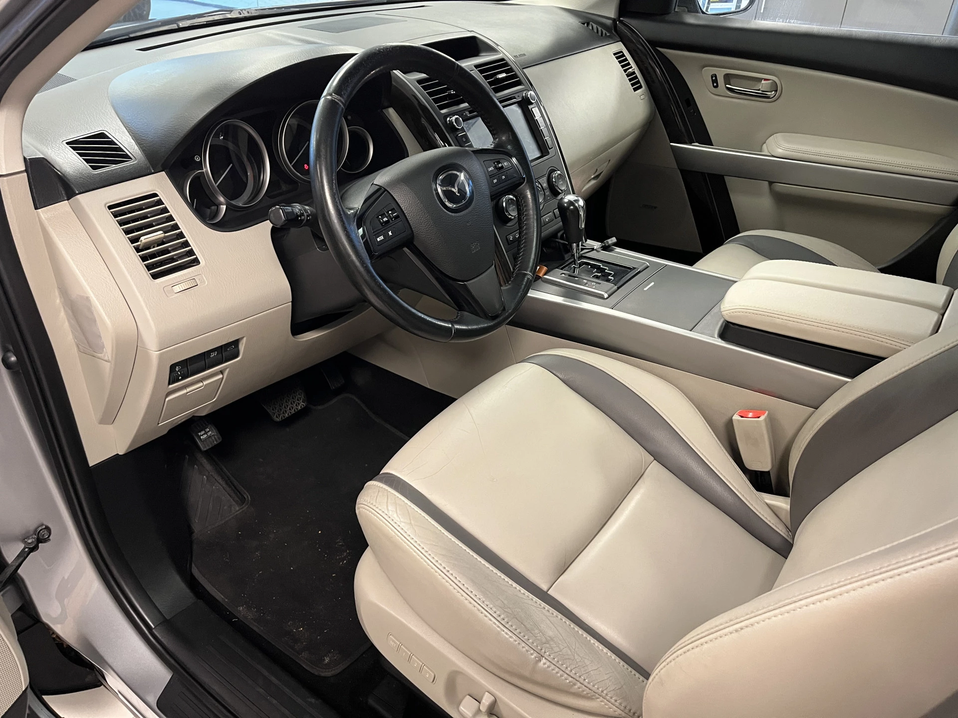 Hoofdafbeelding Mazda CX-9