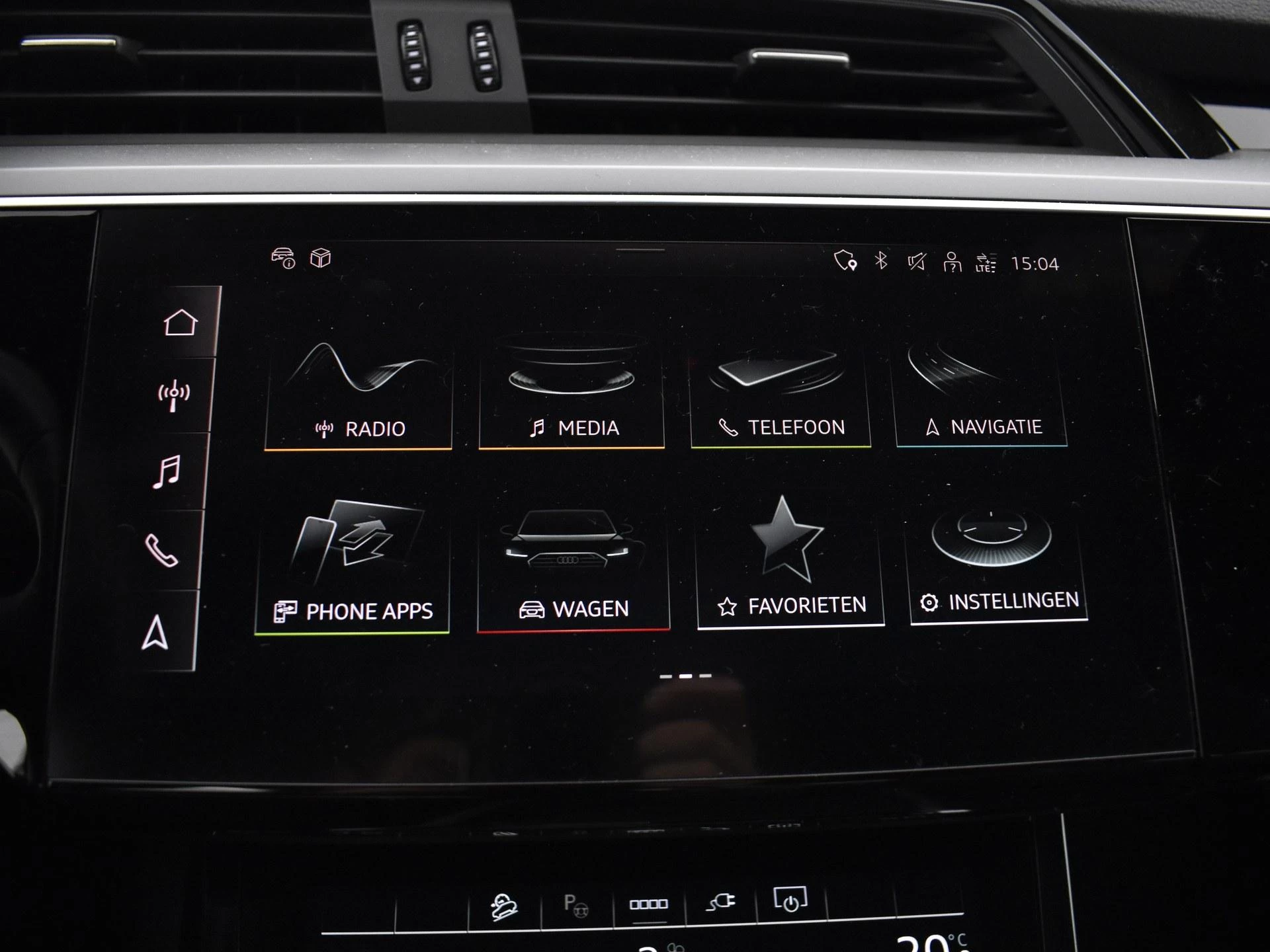 Hoofdafbeelding Audi e-tron