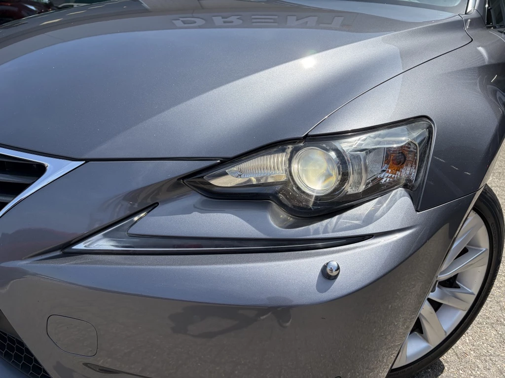 Hoofdafbeelding Lexus IS