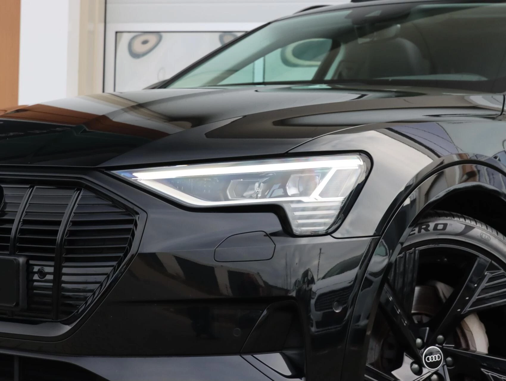 Hoofdafbeelding Audi e-tron