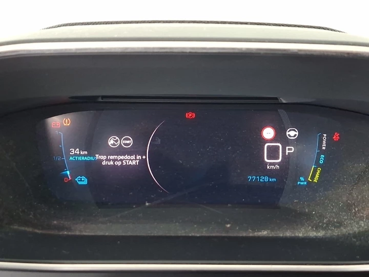 Hoofdafbeelding Peugeot e-2008