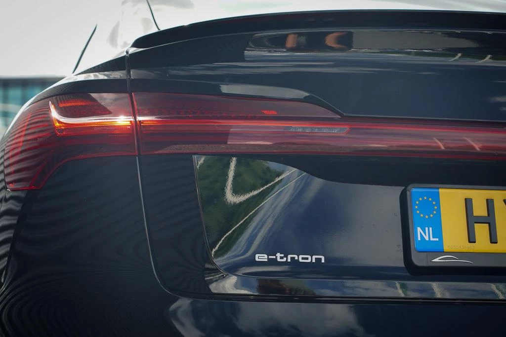 Hoofdafbeelding Audi e-tron