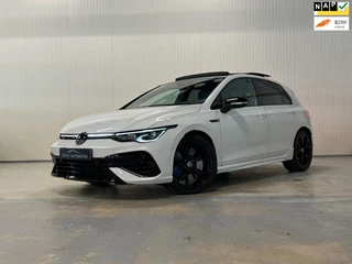 Volkswagen Golf 2.0 TSI R 4Motion | AKRAPOVIC | IQ LIGHTS | HARMAN KARDON | PANO
