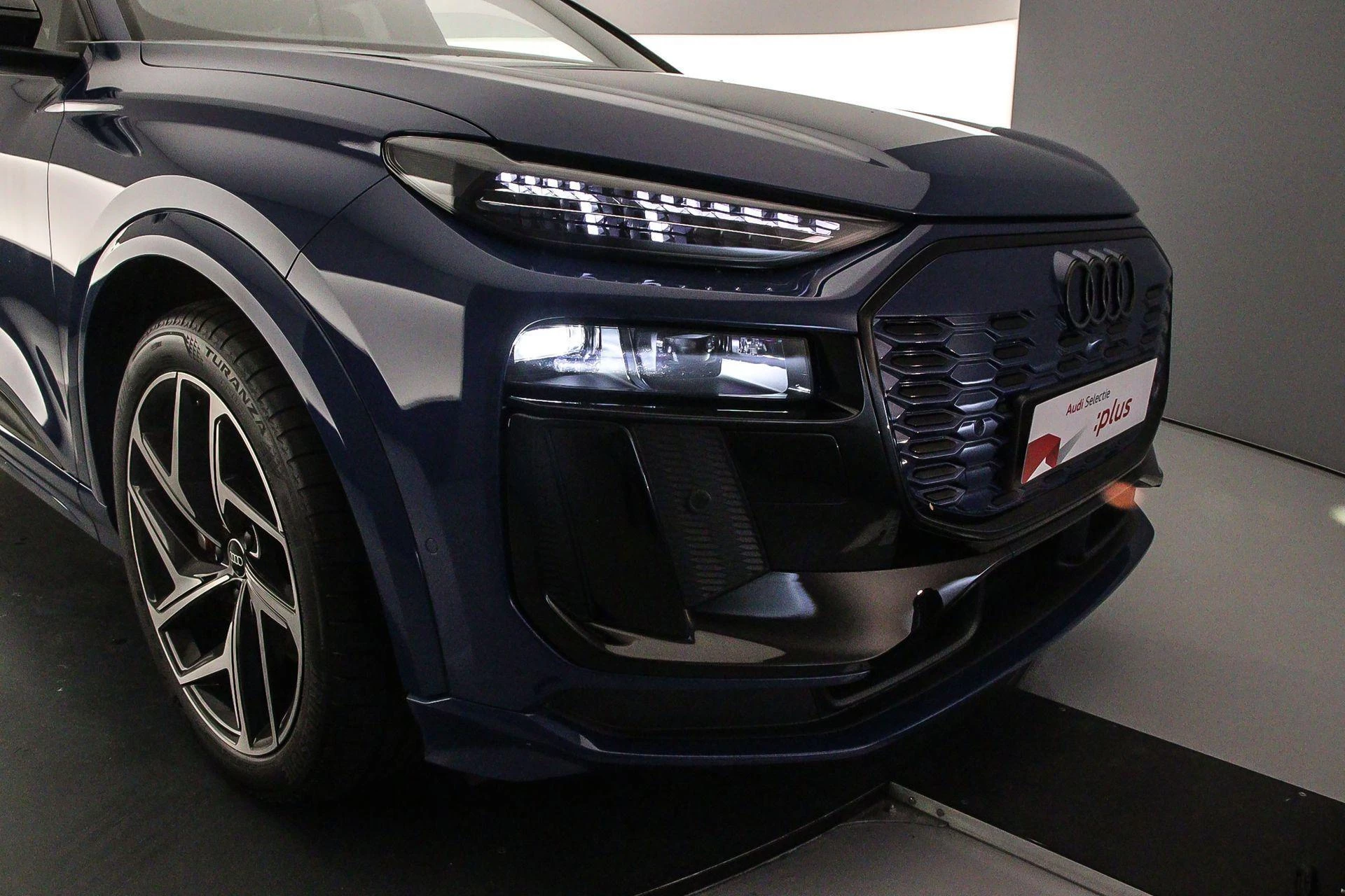 Hoofdafbeelding Audi SQ6