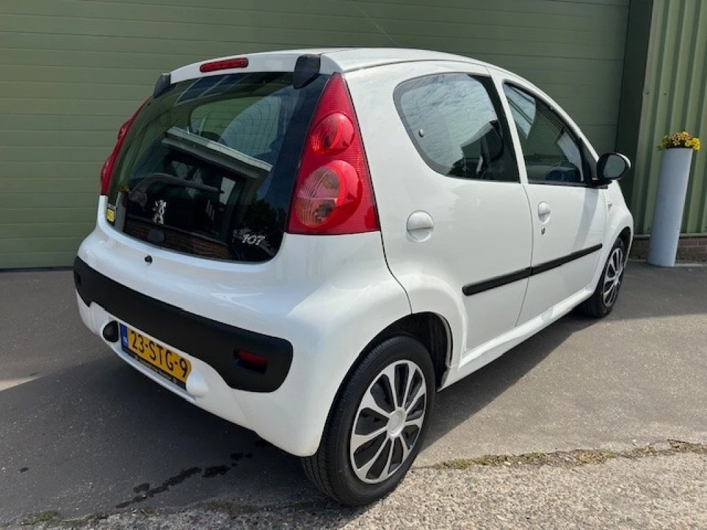 Hoofdafbeelding Peugeot 107