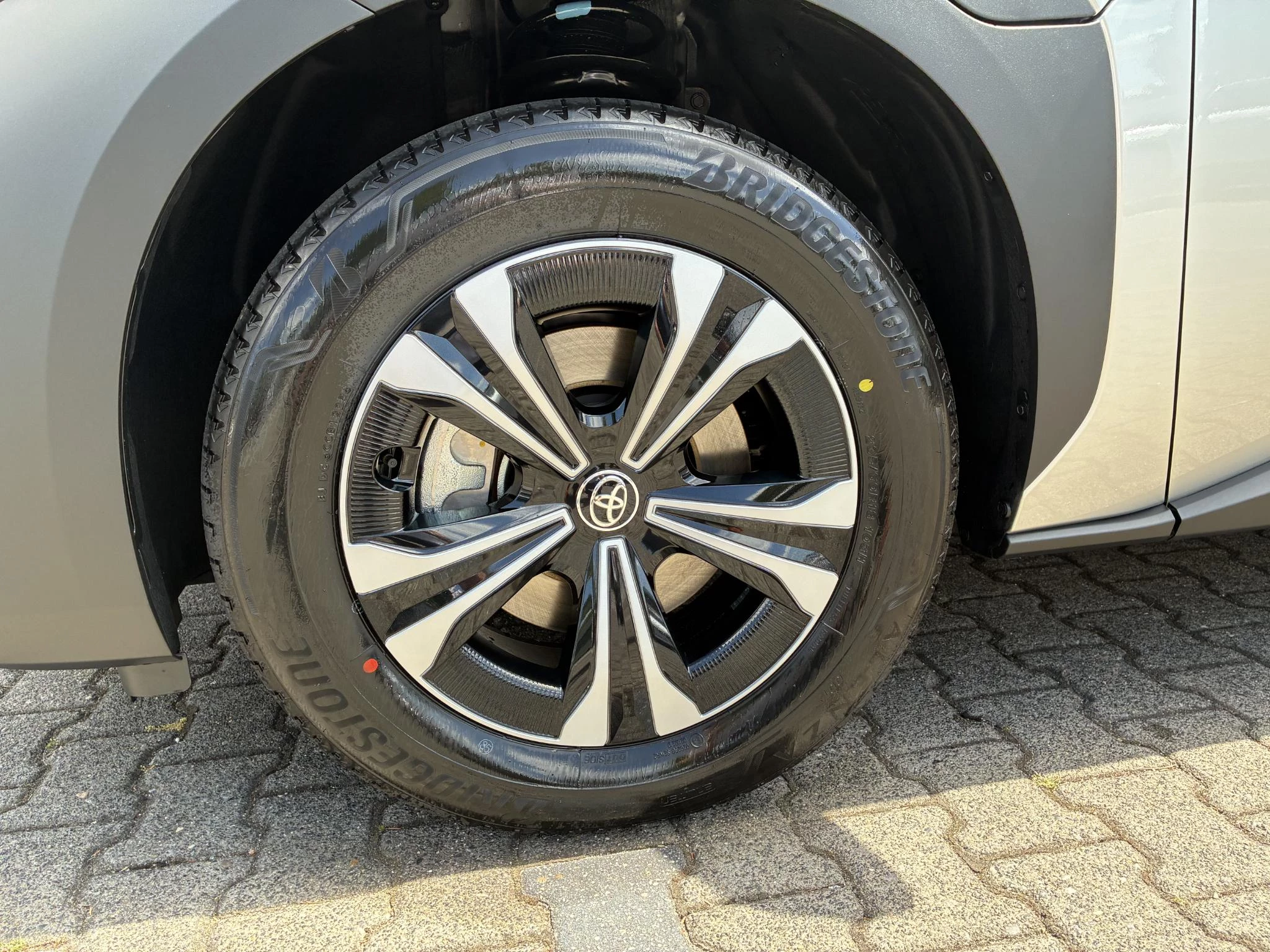Hoofdafbeelding Toyota bZ4X