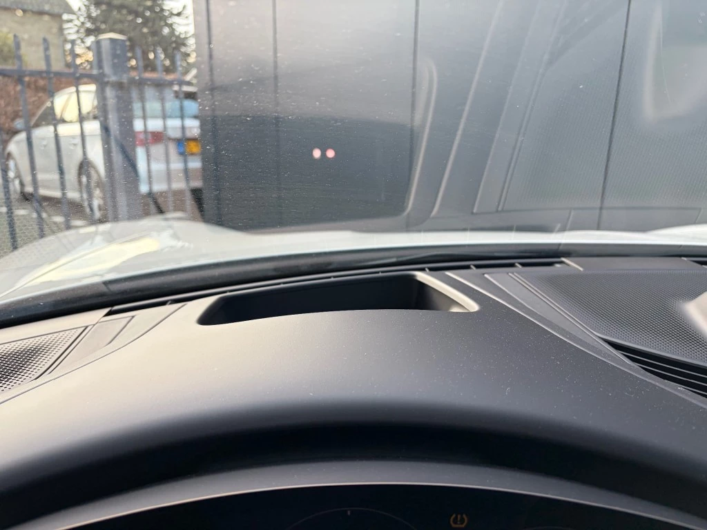 Hoofdafbeelding Porsche Taycan