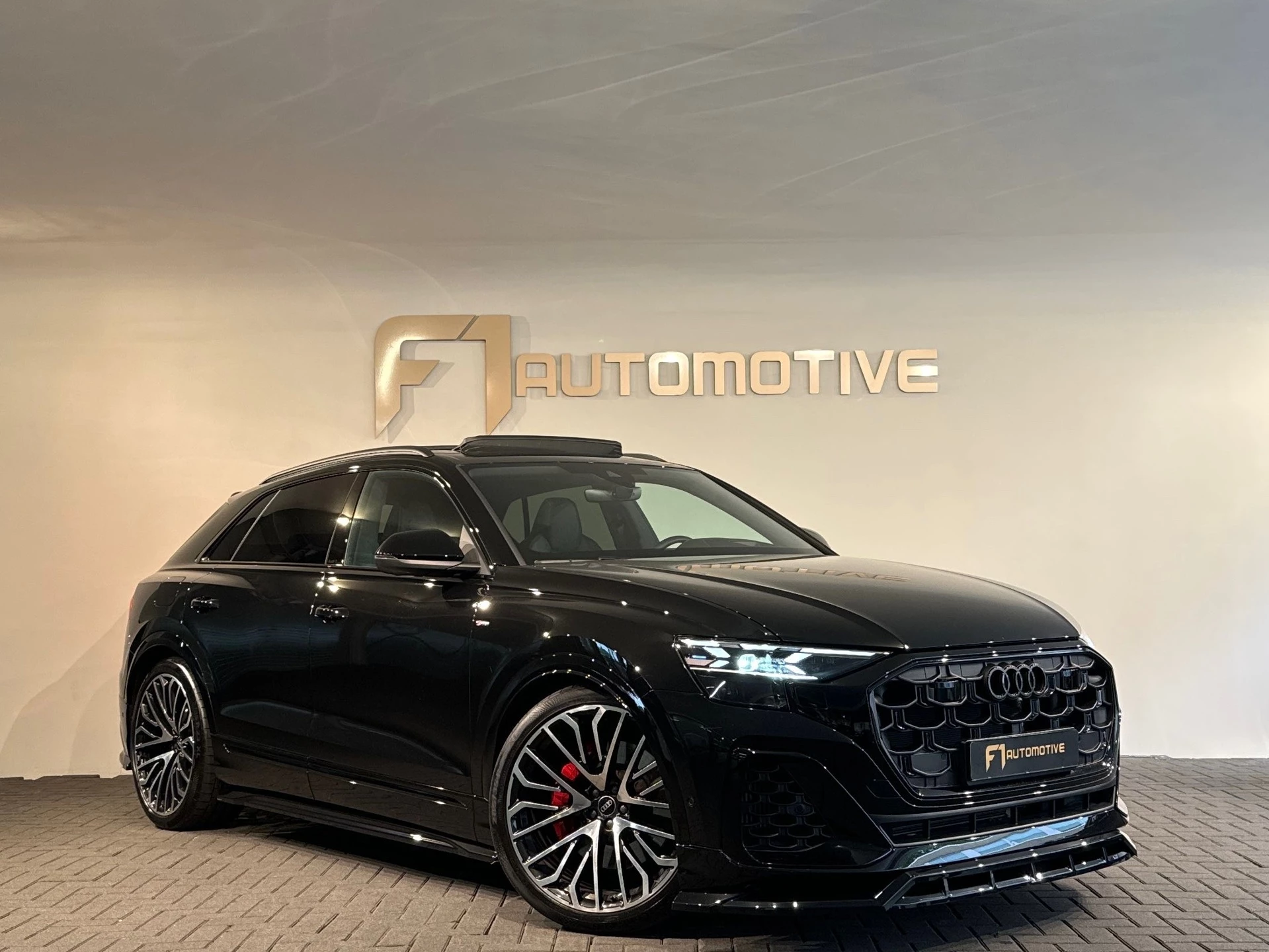 Hoofdafbeelding Audi Q8