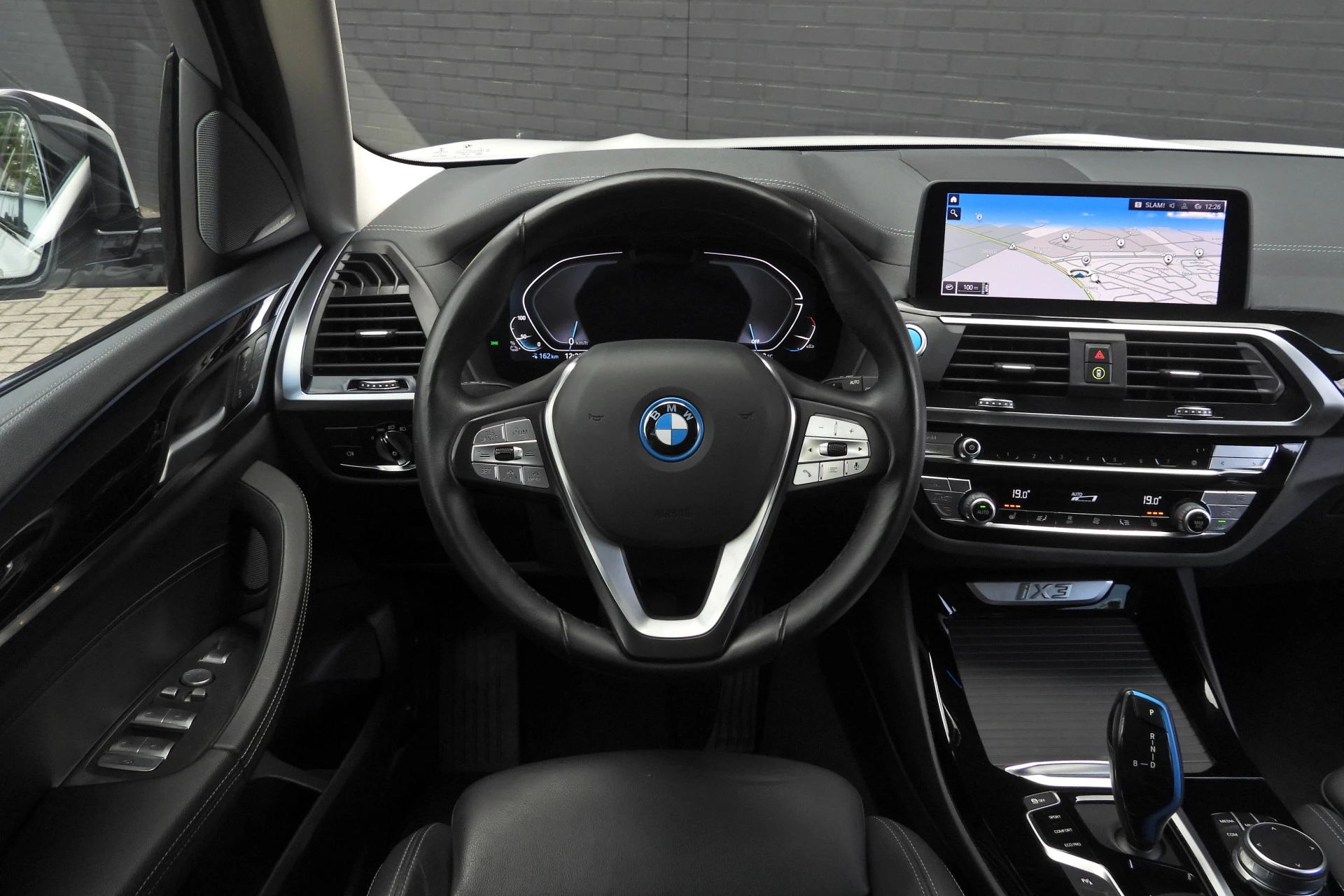 Hoofdafbeelding BMW iX3
