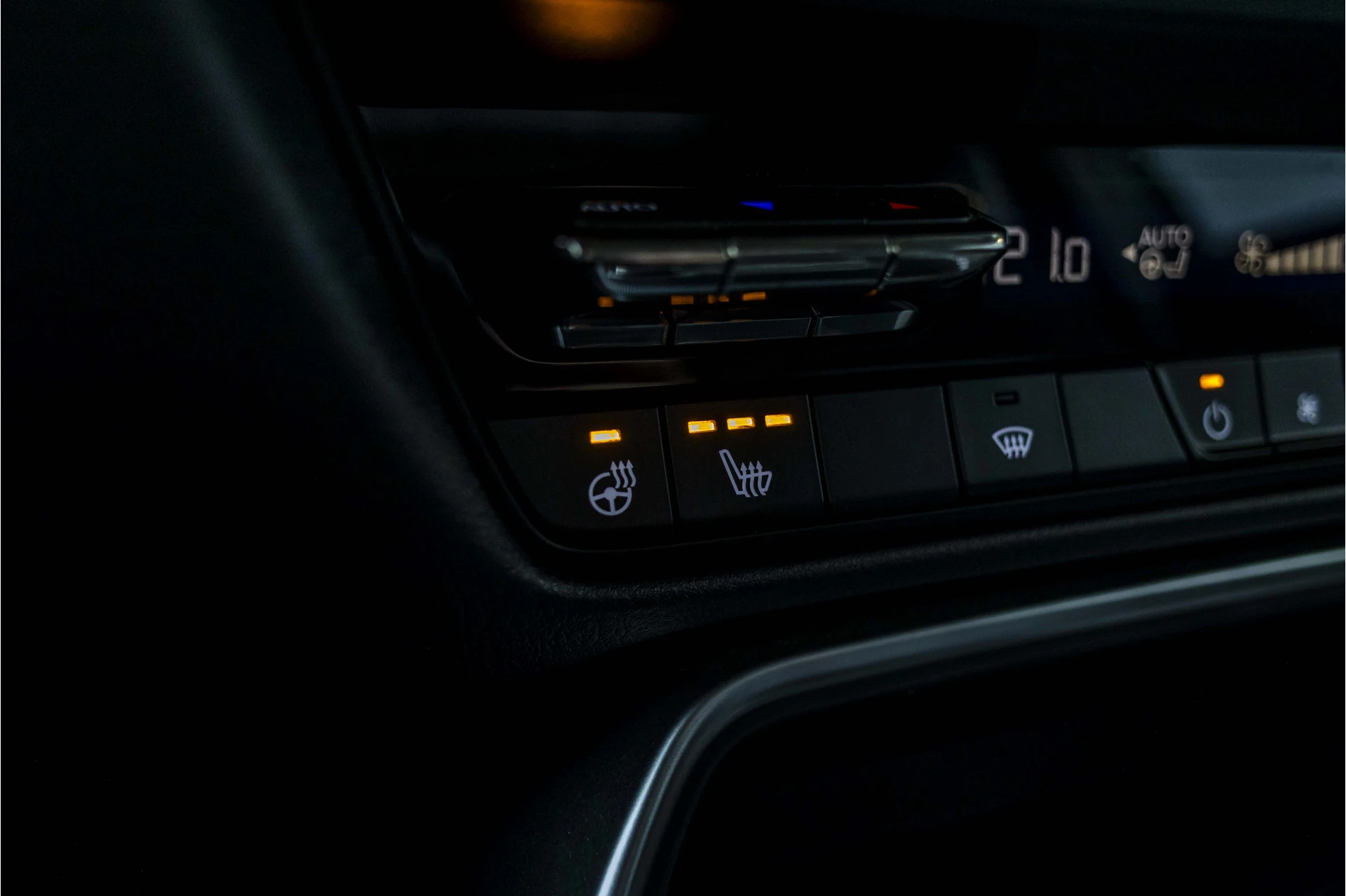 Hoofdafbeelding Mazda CX-60