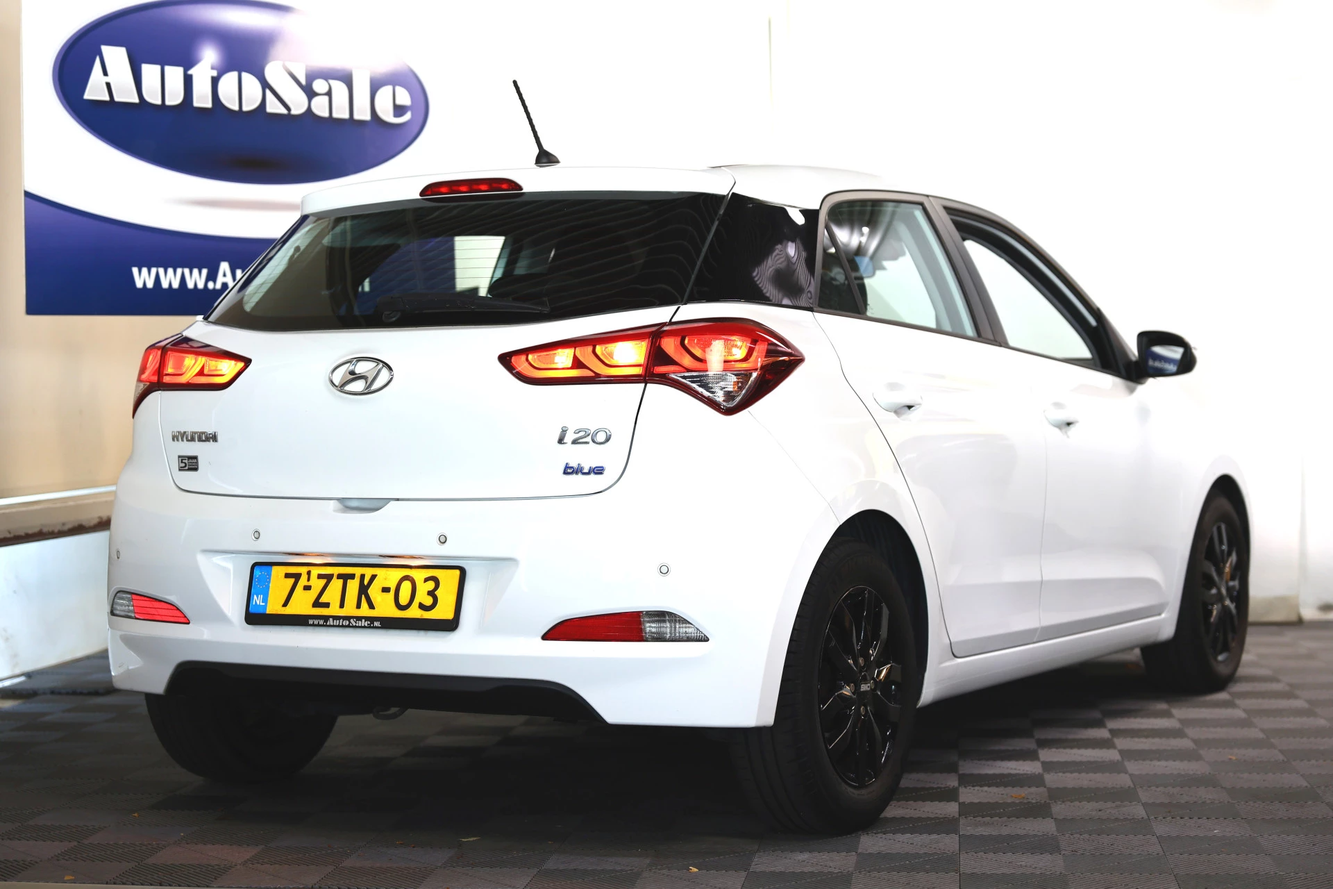 Hoofdafbeelding Hyundai i20