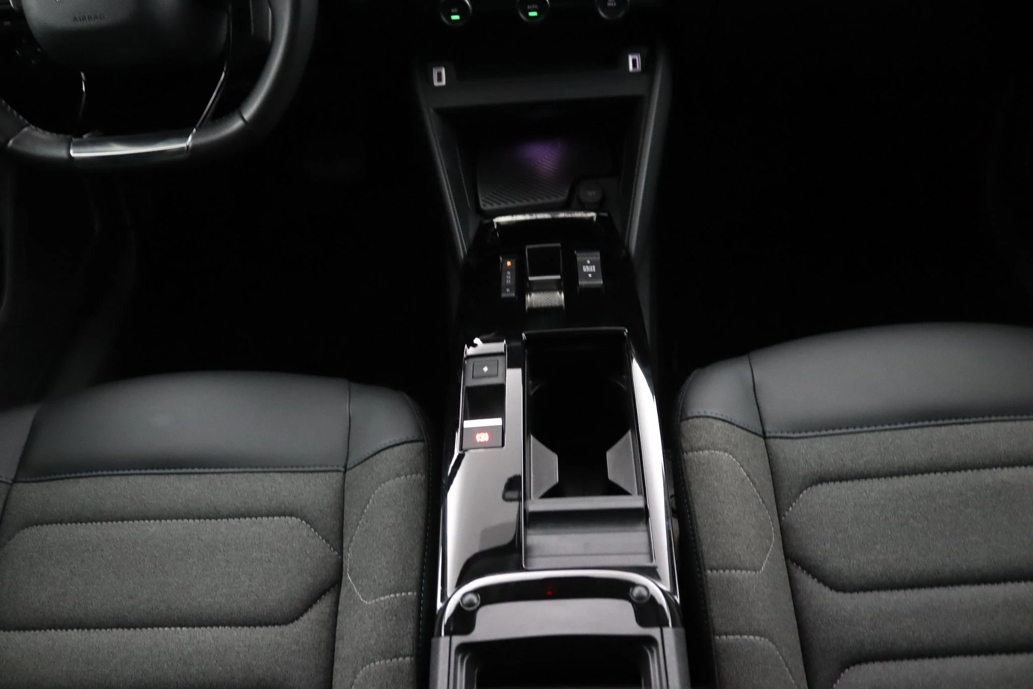 Hoofdafbeelding Citroën ë-C4